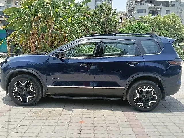 Used Tata Safari Accomplished Plus Dual Tone AT 7 STR in Delhi