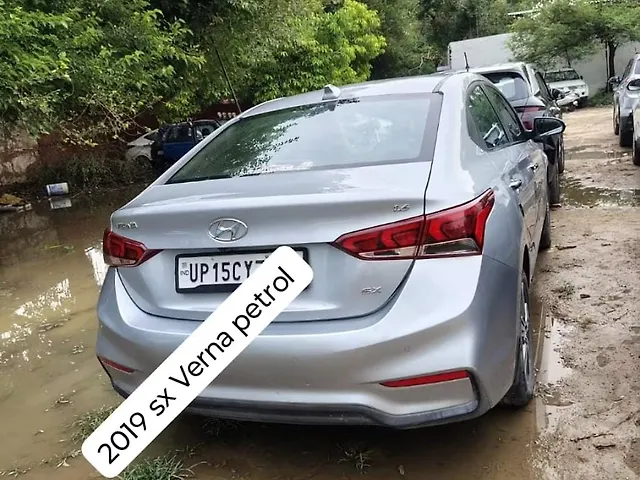 Used 2019 Hyundai Verna in Meerut