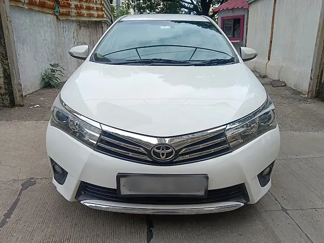 Used 2016 Toyota Corolla Altis in Mumbai