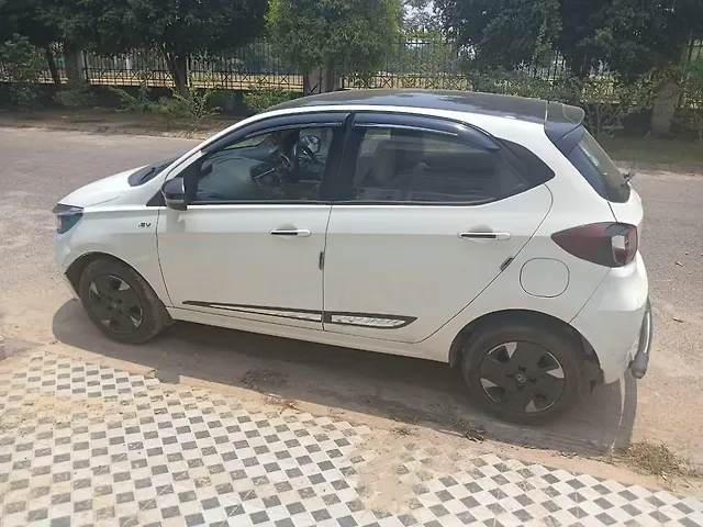 Used Tata Tiago EV XZ Plus Long Range [2022-2025] in Lucknow