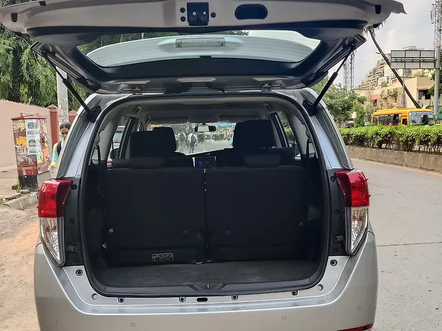 Used Toyota Innova Crysta [2016-2020] 2.4 G 7 STR [2016-2017] in Mumbai