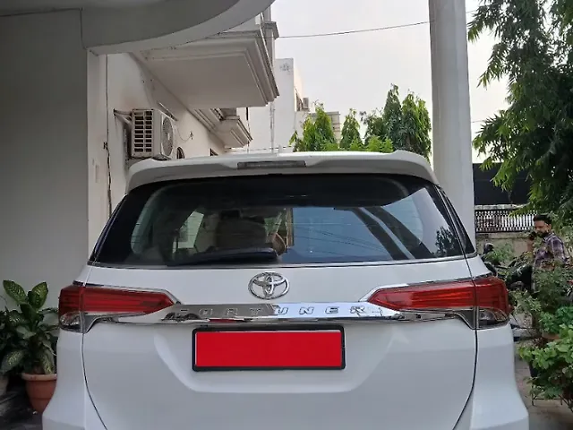 Used Toyota Fortuner [2016-2021] 2.8 4x2 MT [2016-2020] in Lucknow
