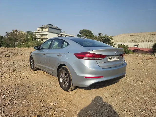 Used Hyundai Elantra SX 2.0 AT in Mumbai