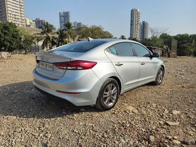 Used Hyundai Elantra SX 2.0 AT in Mumbai