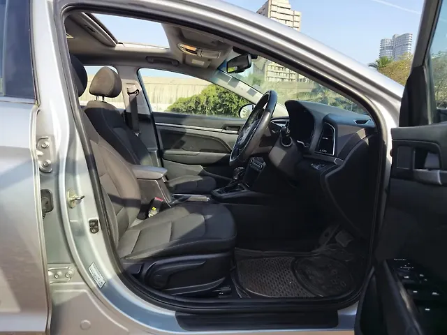 Used Hyundai Elantra SX 2.0 AT in Mumbai