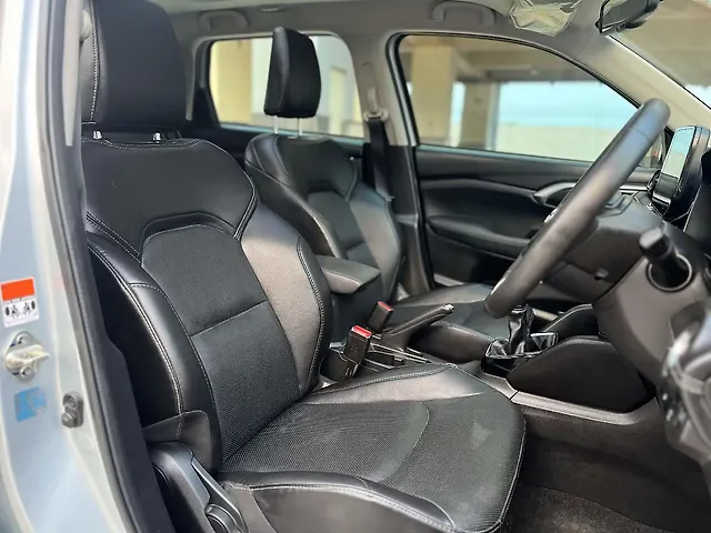 Used Toyota Urban Cruiser Hyryder V AWD NeoDrive [2023-2025] in Kolkata