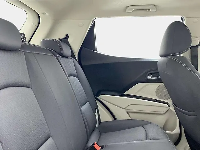 Used Mahindra XUV300 [2019-2024] W8 1.5 Diesel [2020] in Hyderabad