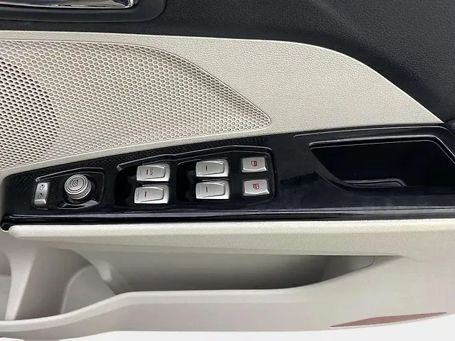 Used Mahindra XUV300 [2019-2024] W8 1.5 Diesel [2020] in Hyderabad