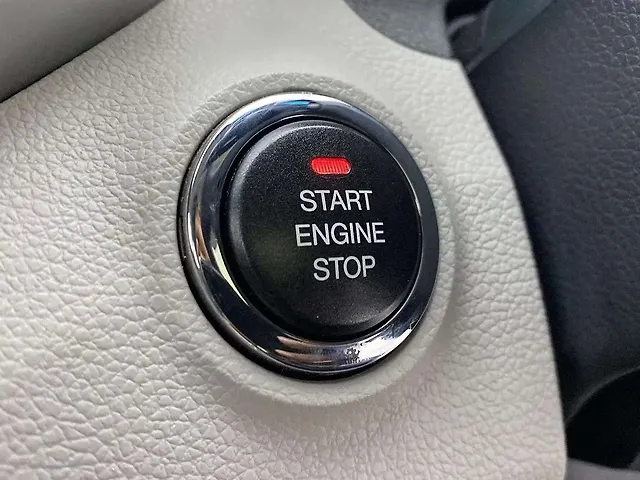 Used Mahindra XUV300 [2019-2024] W8 1.5 Diesel [2020] in Hyderabad