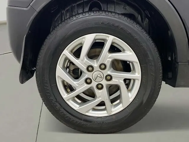 Used Mahindra XUV300 [2019-2024] W8 1.5 Diesel [2020] in Hyderabad