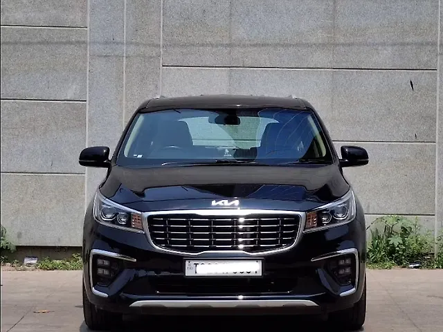 Used 2023 Kia Carnival in Hyderabad