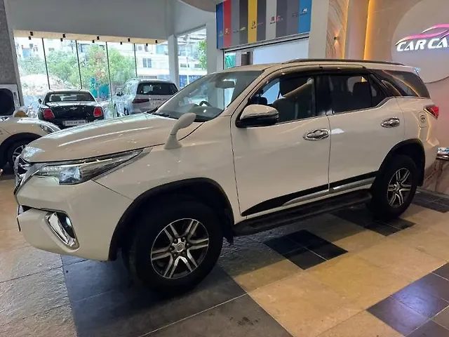 Used Toyota Fortuner [2016-2021] 2.8 4x2 MT [2016-2020] in Hyderabad