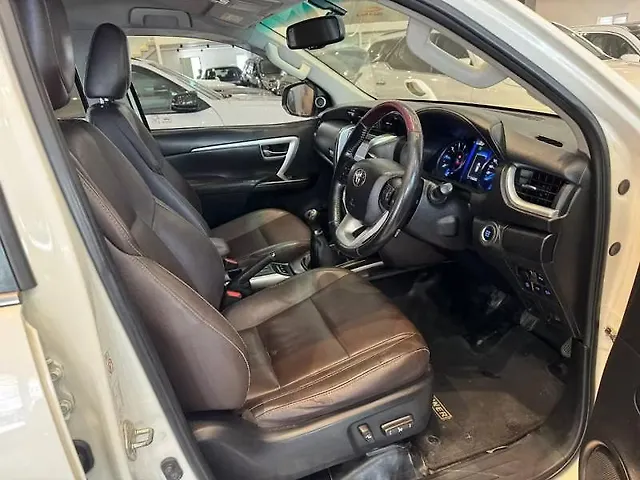 Used Toyota Fortuner [2016-2021] 2.8 4x2 MT [2016-2020] in Hyderabad