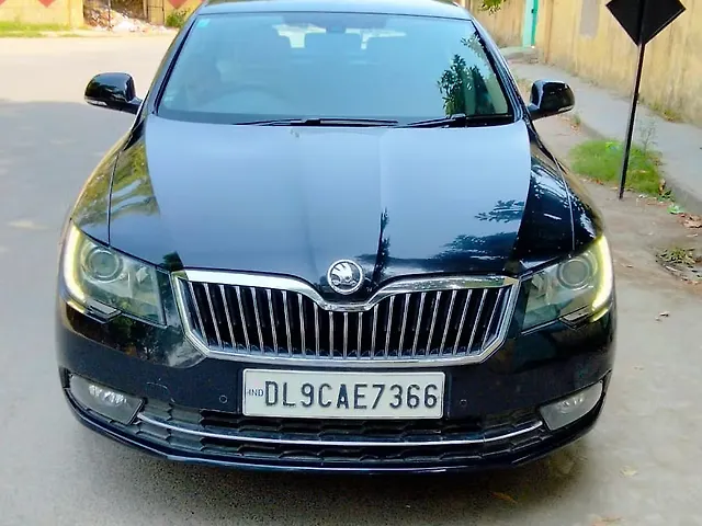 Used 2015 Skoda Superb in Delhi