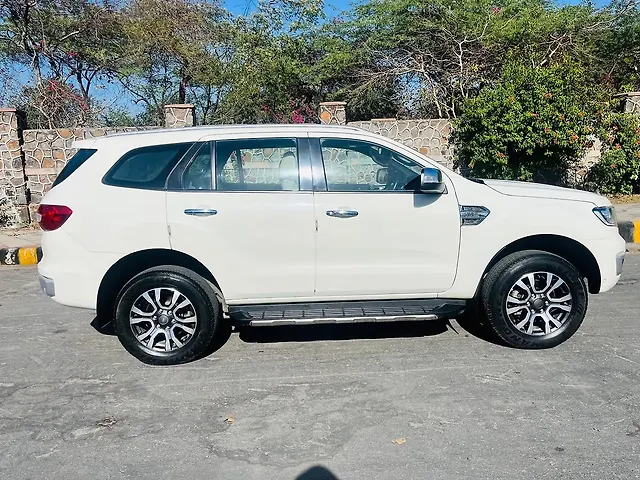 Used Ford Endeavour Titanium Plus 2.2 4x2 AT in Delhi
