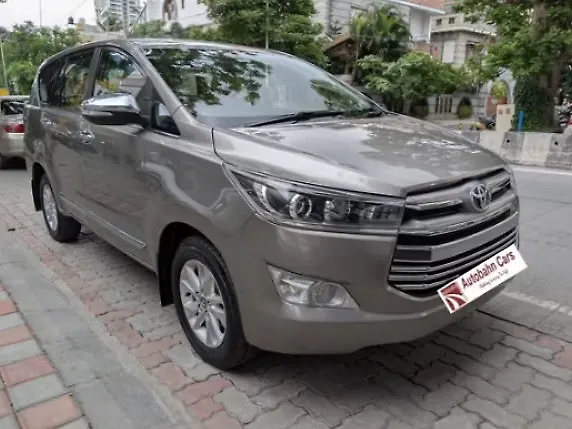 Used Toyota Innova Crysta [2016-2020] 2.4 V Diesel in Bangalore
