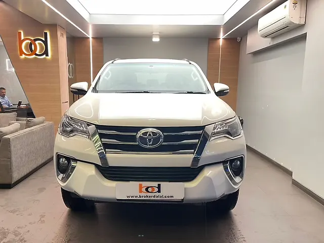 Used 2017 Toyota Fortuner in Mumbai