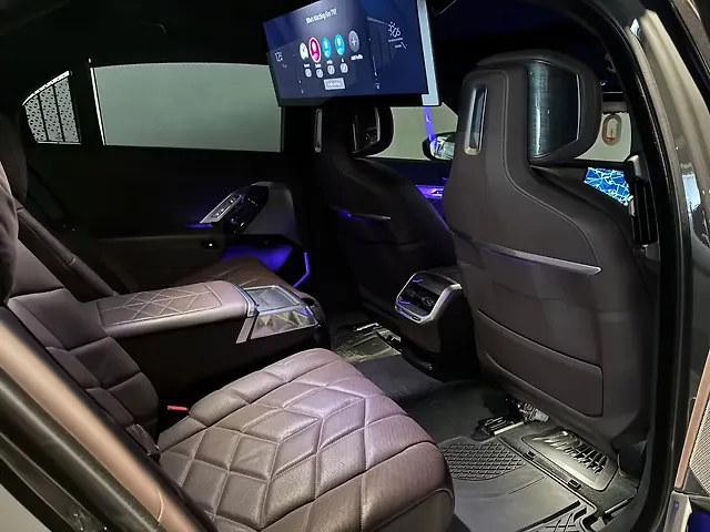 Used BMW 7 Series 740i M Sport in Mumbai