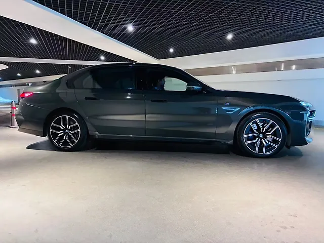 Used BMW 7 Series 740i M Sport in Mumbai
