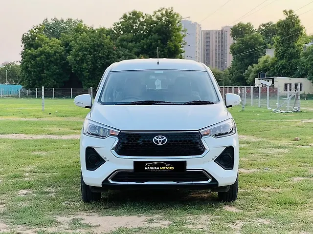 Used 2025 Toyota Rumion in Ahmedabad