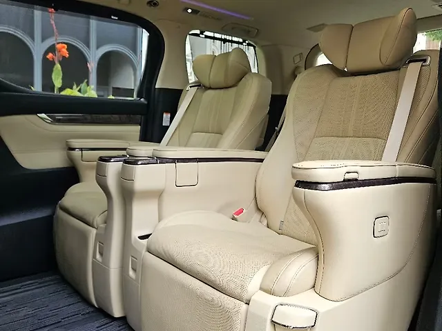 Used Toyota Vellfire [2020-2023] Hybrid in Mumbai