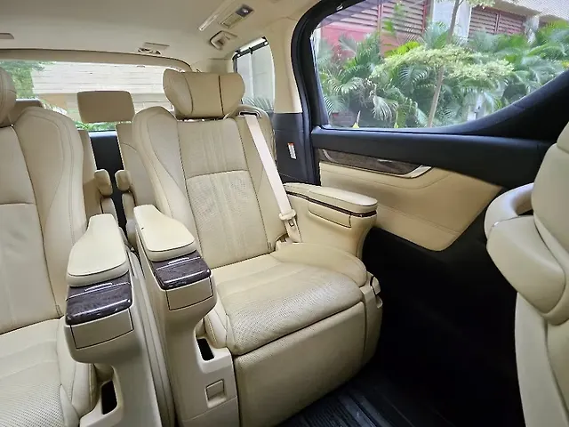 Used Toyota Vellfire [2020-2023] Hybrid in Mumbai