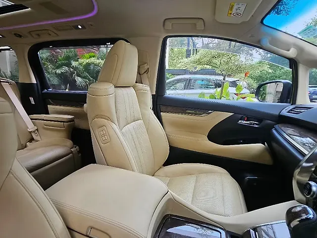 Used Toyota Vellfire [2020-2023] Hybrid in Mumbai
