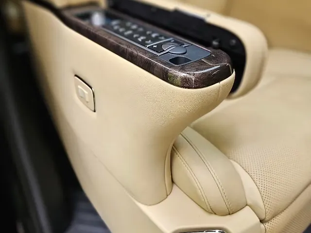 Used Toyota Vellfire [2020-2023] Hybrid in Mumbai