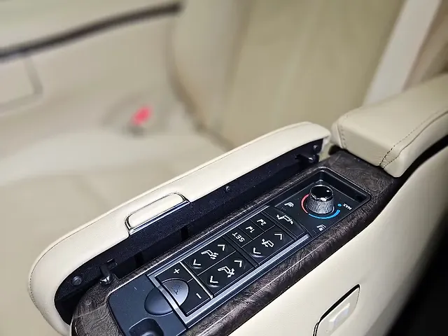 Used Toyota Vellfire [2020-2023] Hybrid in Mumbai