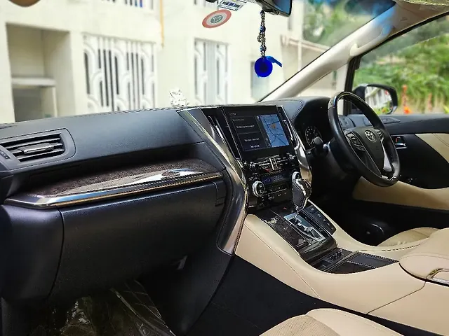 Used Toyota Vellfire [2020-2023] Hybrid in Mumbai