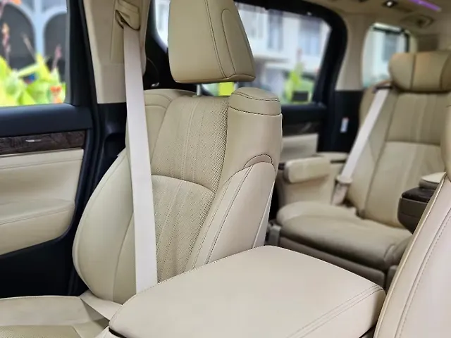 Used Toyota Vellfire [2020-2023] Hybrid in Mumbai