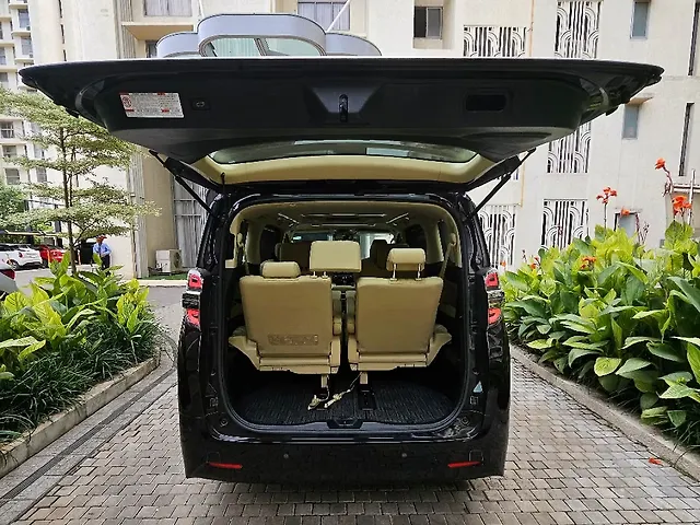 Used Toyota Vellfire [2020-2023] Hybrid in Mumbai