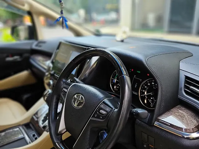 Used Toyota Vellfire [2020-2023] Hybrid in Mumbai