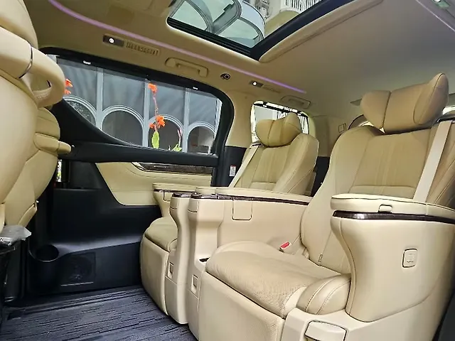Used Toyota Vellfire [2020-2023] Hybrid in Mumbai
