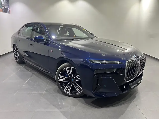 Used 2023 BMW i7 in Mumbai
