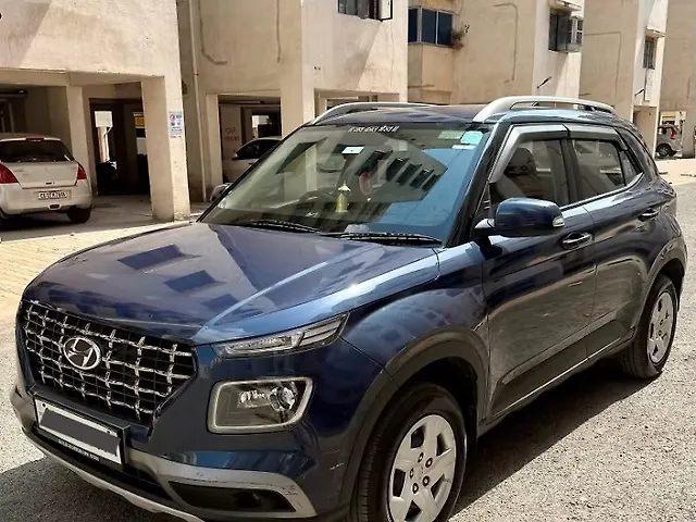 Used 2022 Hyundai Venue in Raipur