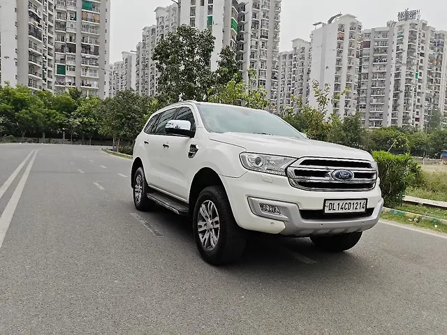Used Ford Endeavour [2016-2019] Titanium 2.2 4x2 AT [2016-2018] in Noida