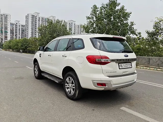 Used Ford Endeavour [2016-2019] Titanium 2.2 4x2 AT [2016-2018] in Noida