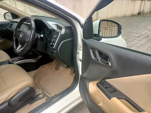 Used Honda City 4th Generation V CVT Petrol [2017-2019] in Mumbai