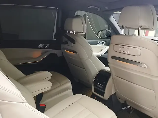 Used BMW X7 xDrive40d M Sport [2023] in Hyderabad