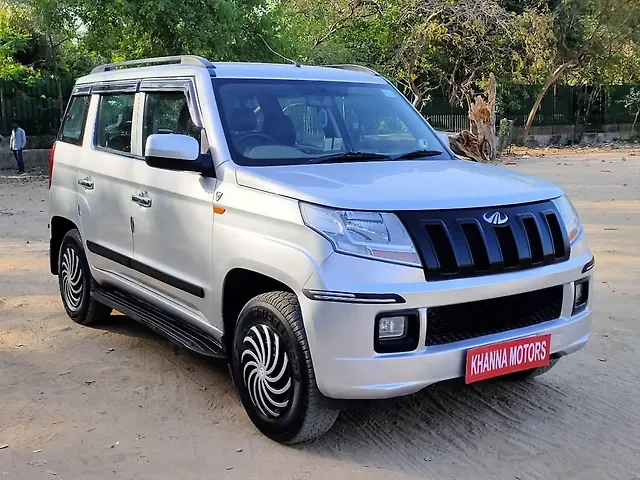 Used 2016 Mahindra TUV300 in Delhi