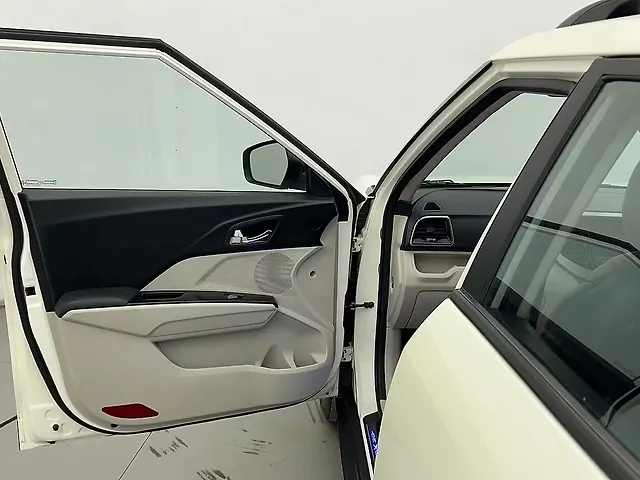 Used Mahindra XUV300 [2019-2024] W8 1.5 Diesel [2020] in Ahmedabad