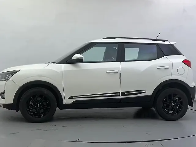 Used Mahindra XUV300 [2019-2024] W8 1.5 Diesel [2020] in Ahmedabad