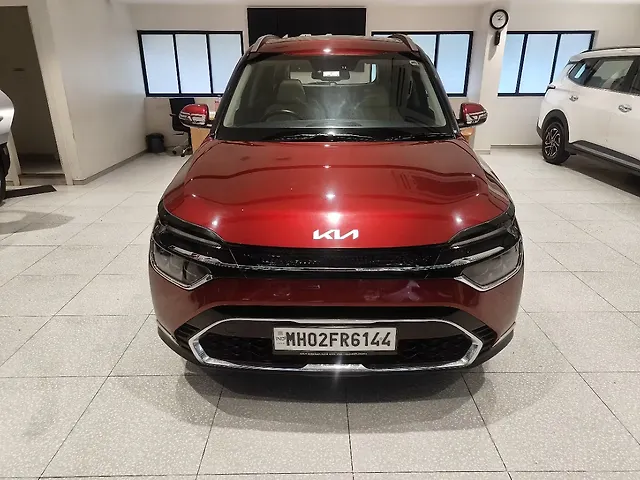 Used 2022 Kia Carens in Mumbai