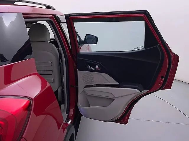 Used Mahindra XUV300 [2019-2024] W8 (O) 1.2 Petrol [2019] in Bangalore