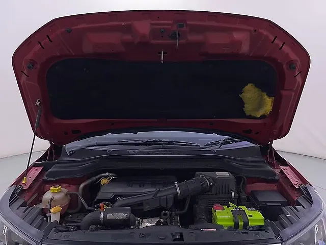 Used Mahindra XUV300 [2019-2024] W8 (O) 1.2 Petrol [2019] in Bangalore