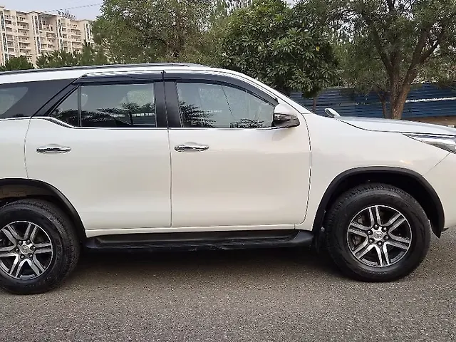 Used Toyota Fortuner [2016-2021] 2.8 4x2 AT [2016-2020] in Chandigarh