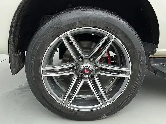 Used Ford Endeavour Titanium 2.2 4x2 MT in Bangalore