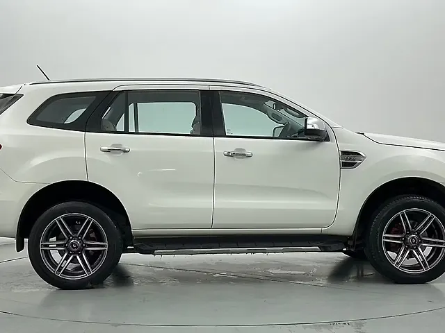 Used Ford Endeavour Titanium 2.2 4x2 MT in Bangalore