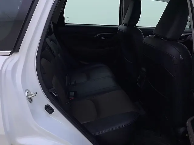 Used Toyota Urban Cruiser Hyryder V Hybrid [2022-2023] in Bangalore